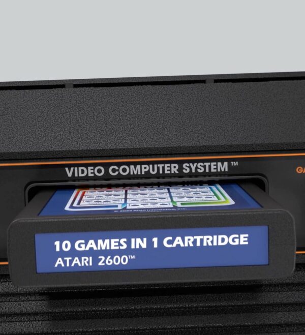 13136749_2_f Konsola ATARI 2600+