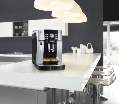699034_3_f Ekspres ciśnieniowy DeLonghi Magnifica ECAM 21.117 SB
